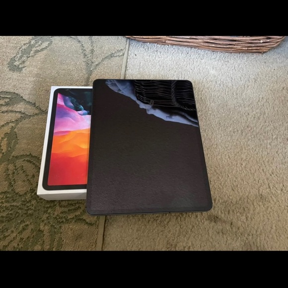 Apple IPad Pro 12-9 inch 128GB Space Grey - Picture 4 of 6